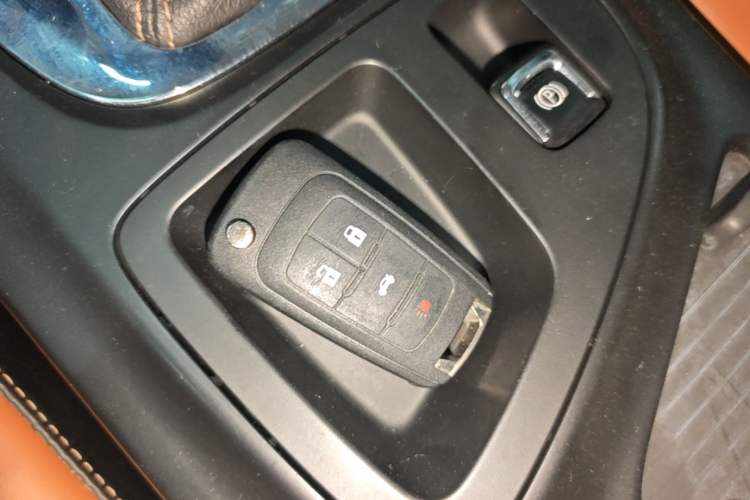 Used Buick Regal 2015 1.6T Elite Tech Model Vehicle Key