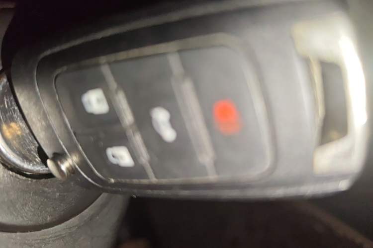 Used Buick Regal 2015 1.6T Fashion Tech Model Vehicle Key