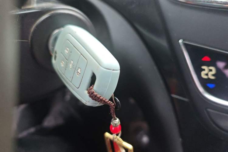 Used Buick Regal 2015 1.6T Leading Technology Model Vehicle Key