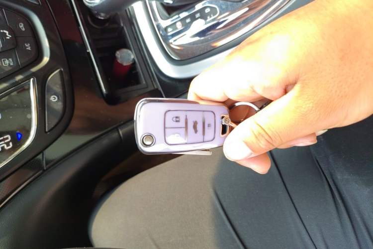 Used Buick Regal 2015 1.6T Elite Tech Model Vehicle Key