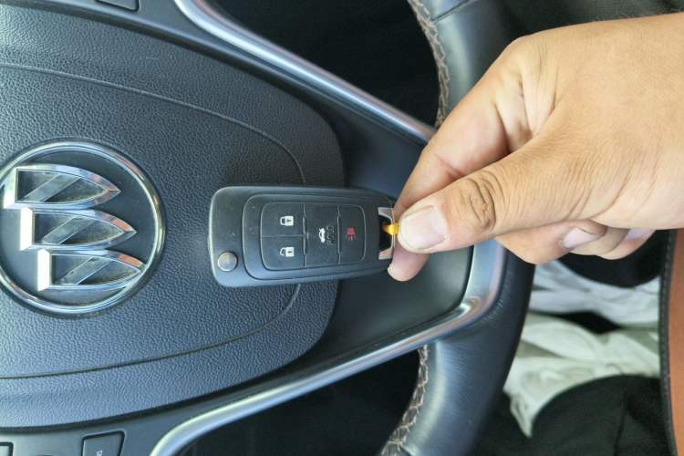 Used Buick Regal 2015 1.6T Elite Tech Model Vehicle Key