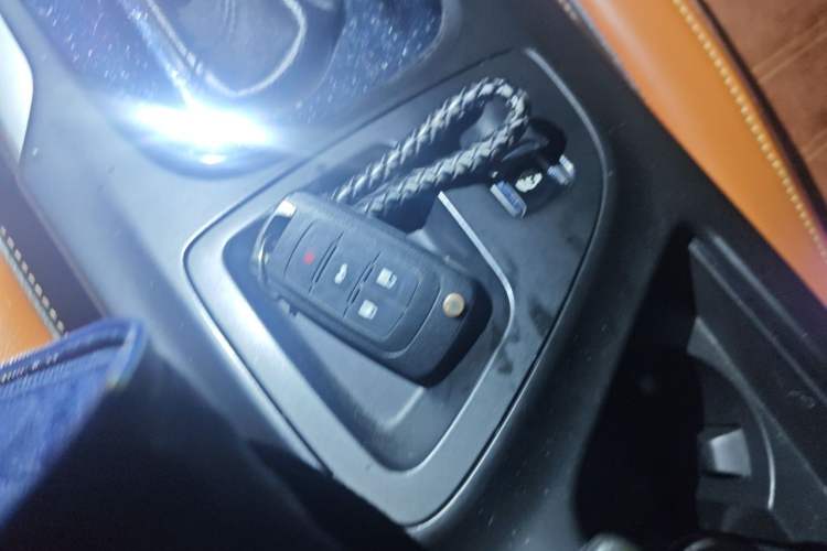 Used Buick Regal 2015 1.6T Elite Tech Model Vehicle Key