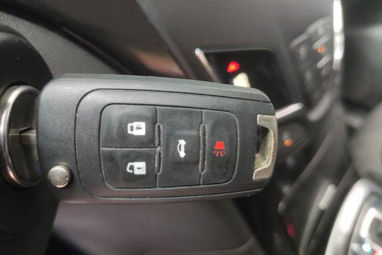 Used Buick Regal 2015 1.6T Leading Technology Model Vehicle Key