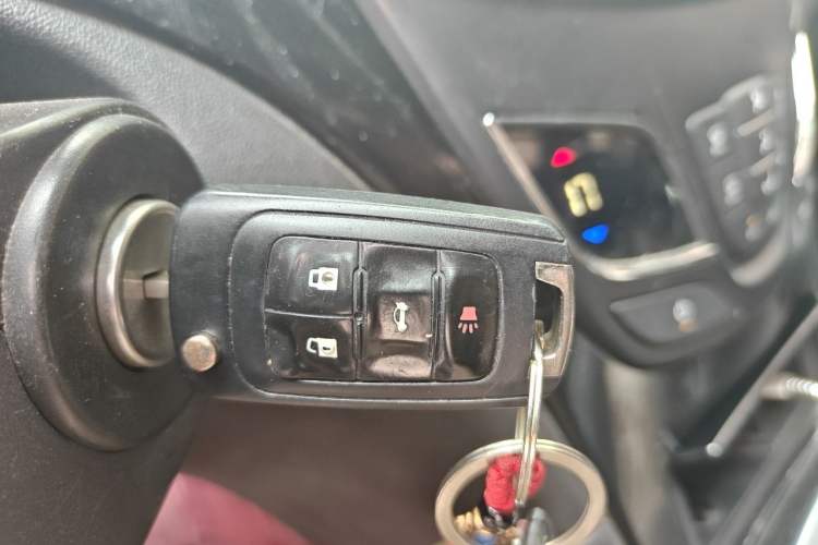 Used Buick Regal 2015 1.6T Leading Technology Model Vehicle Key