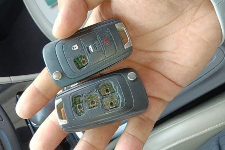 Used Buick Regal 2015 2.0L Elite Fashion Edition Vehicle Key