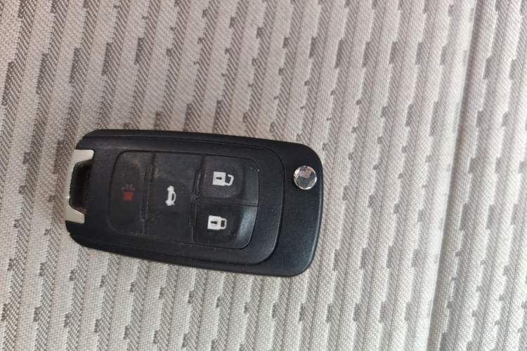 Used Buick Regal 2015 2.0L Leading Fashion Edition Vehicle Key