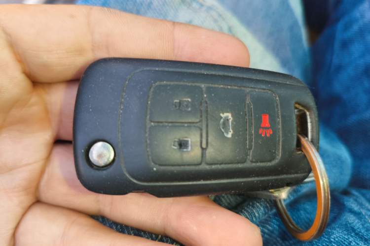 Used Buick Regal 2015 2.0L Elite Fashion Edition Vehicle Key