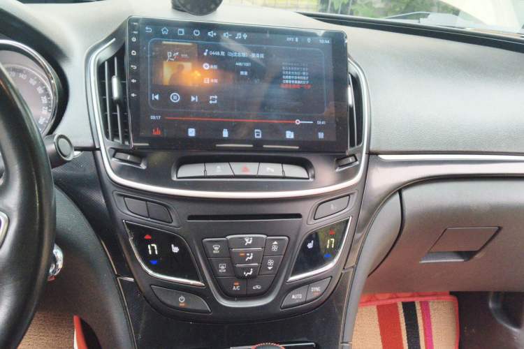 Used Buick Regal 2015 1.6T Fashion Tech Model Audio And AC Panel
