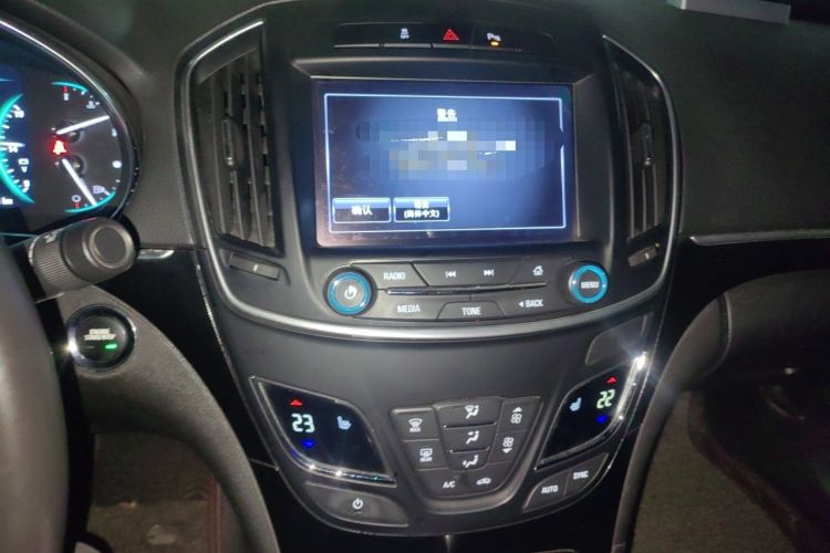 Used Buick Regal 2015 1.6T Elite Tech Model Audio And AC Panel