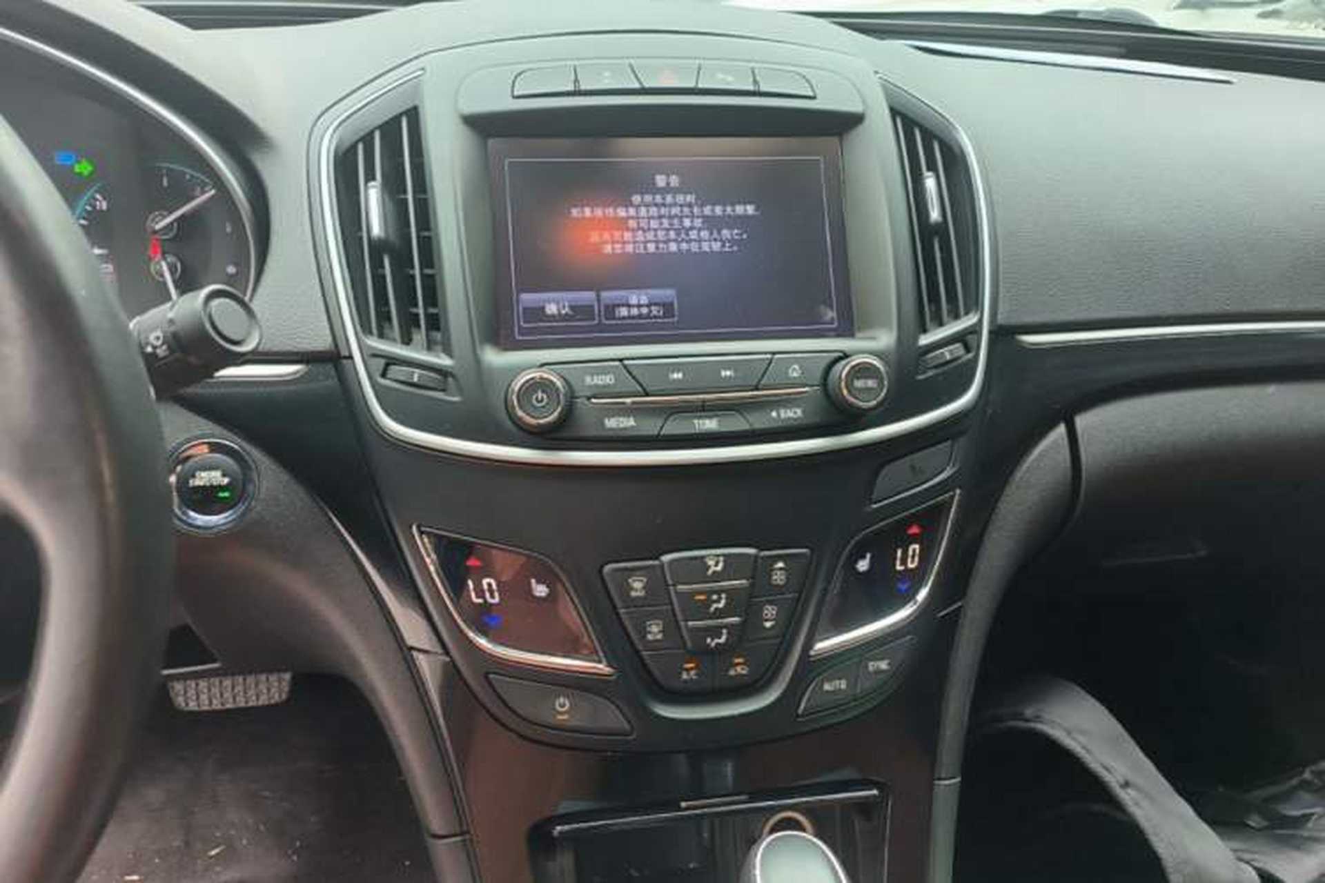 Used Buick Regal 2015 1.6T Elite Tech Model Audio And AC Panel