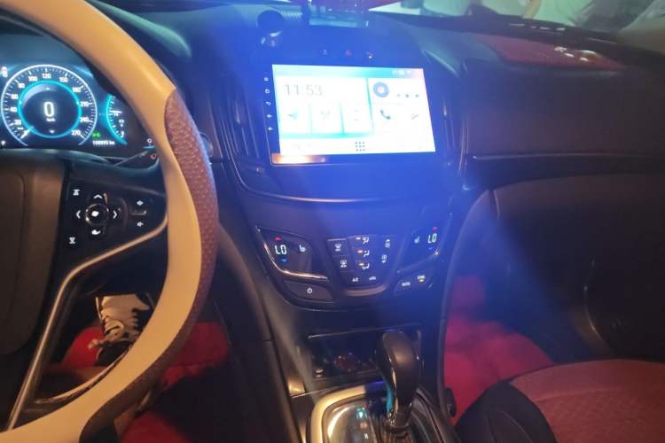 Used Buick Regal 2015 1.6T Elite Tech Model Audio And AC Panel