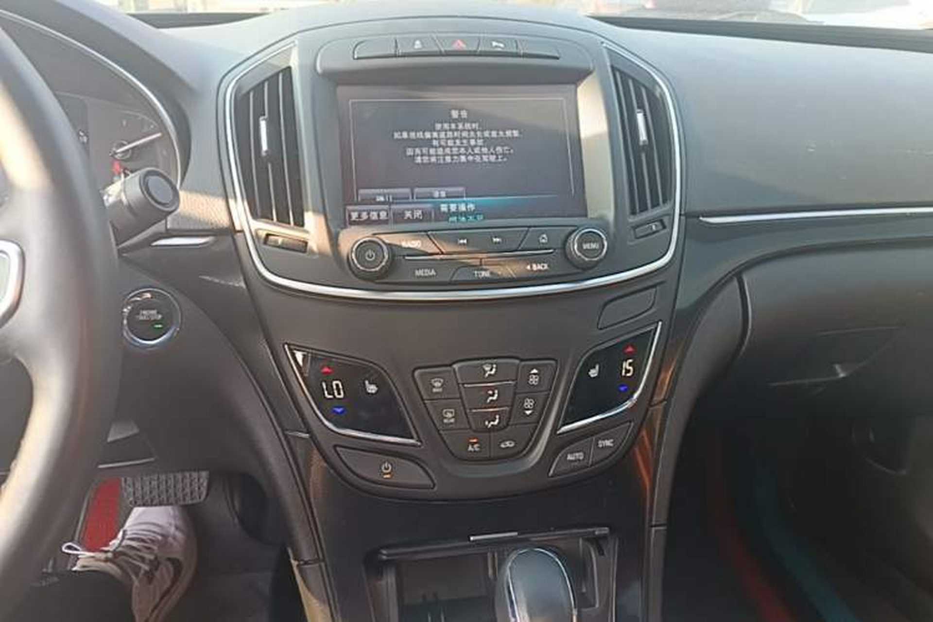 Used Buick Regal 2015 1.6T Elite Tech Model Audio And AC Panel