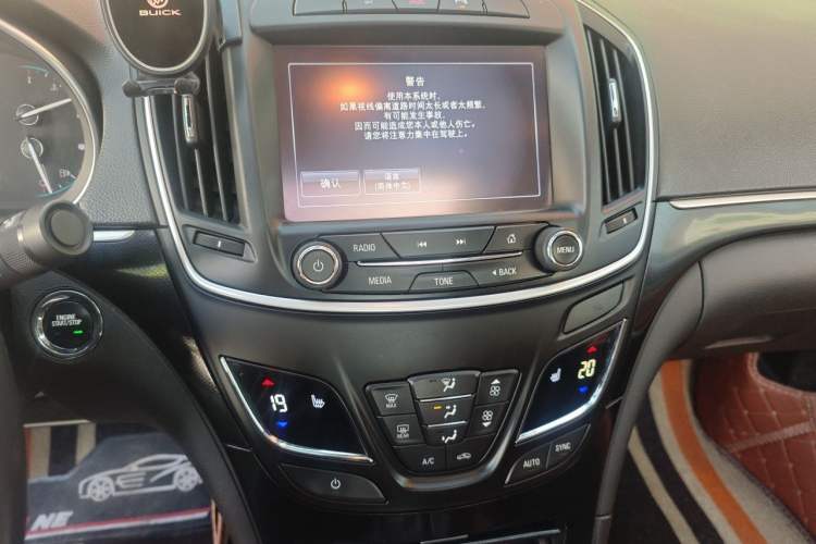 Used Buick Regal 2015 1.6T Elite Tech Model Audio And AC Panel
