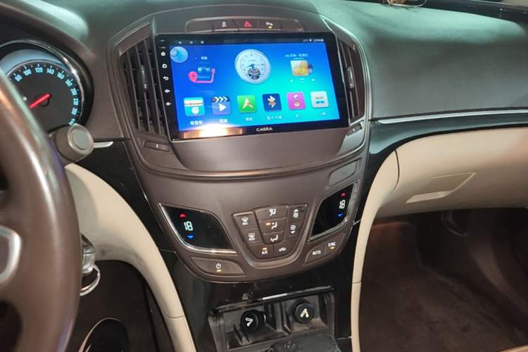 Used Buick Regal 2015 2.0L Leading Fashion Edition Audio And AC Panel