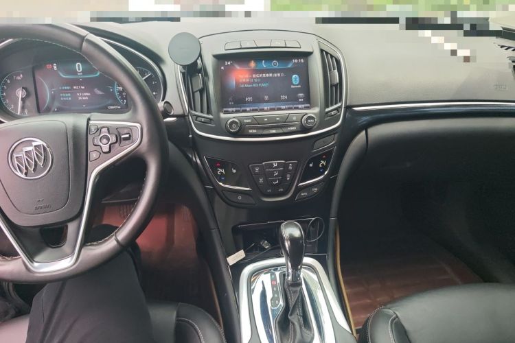 Used Buick Regal 2015 1.6T Elite Tech Model Audio And AC Panel