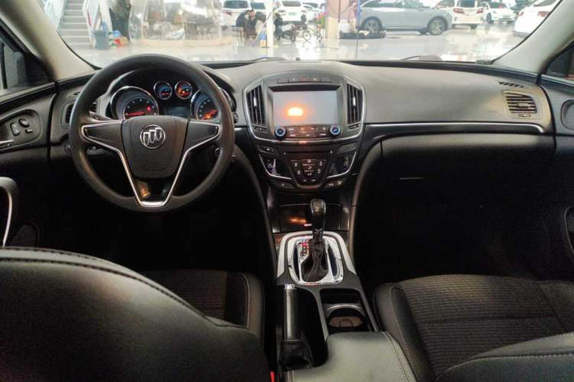 Used Buick Regal 2015 1.6T Leading Technology Model Center Console