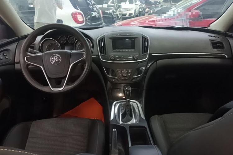 Used Buick Regal 2015 1.6T Leading Technology Model Center Console