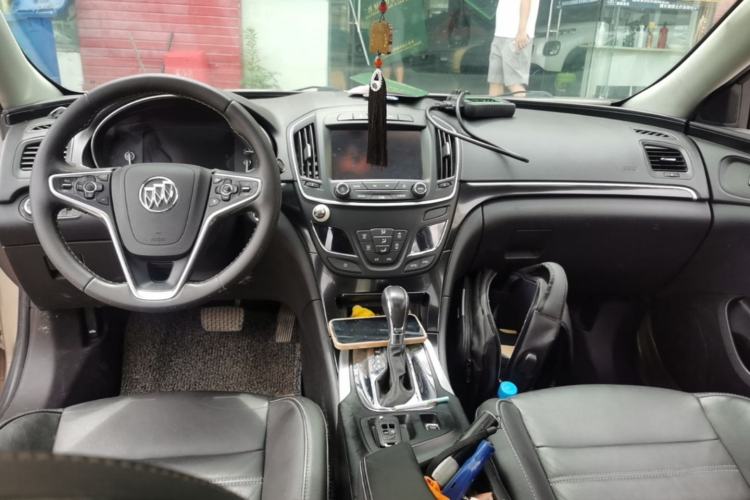 Used Buick Regal 2015 1.6T Elite Tech Model Center Console