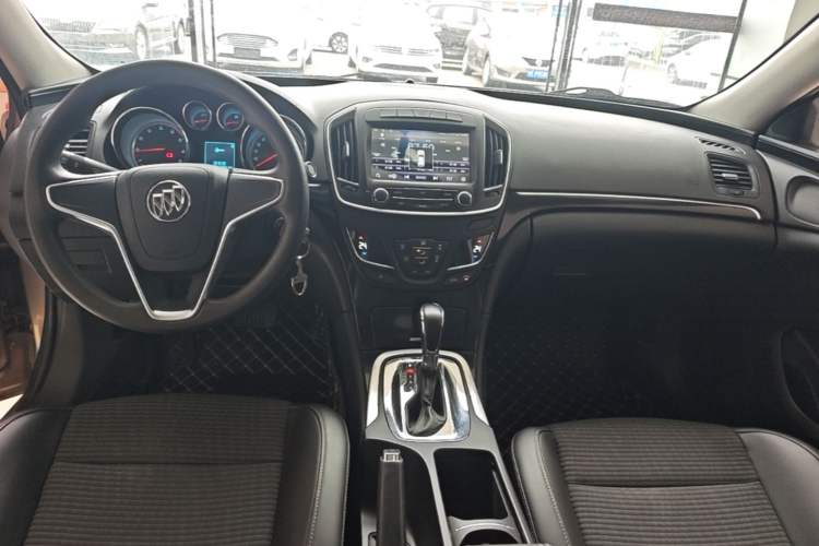 Used Buick Regal 2015 1.6T Leading Technology Model Center Console