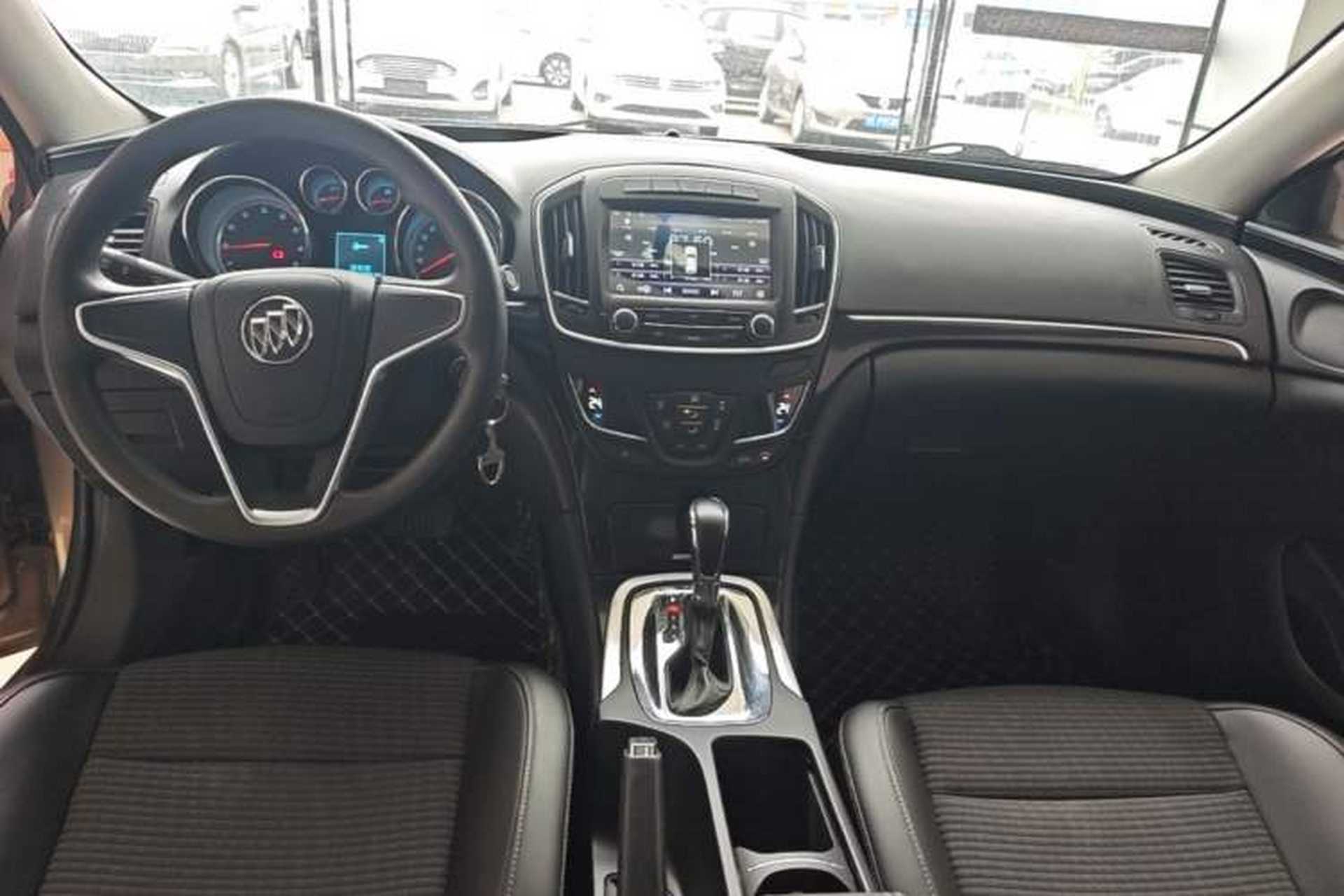 Used Buick Regal 2015 1.6T Leading Technology Model Center Console