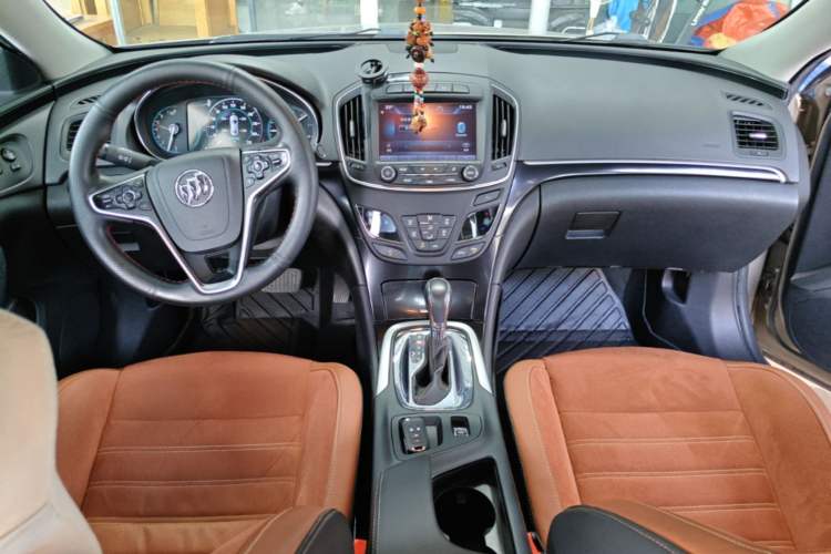Used Buick Regal 2015 1.6T Elite Tech Model Center Console