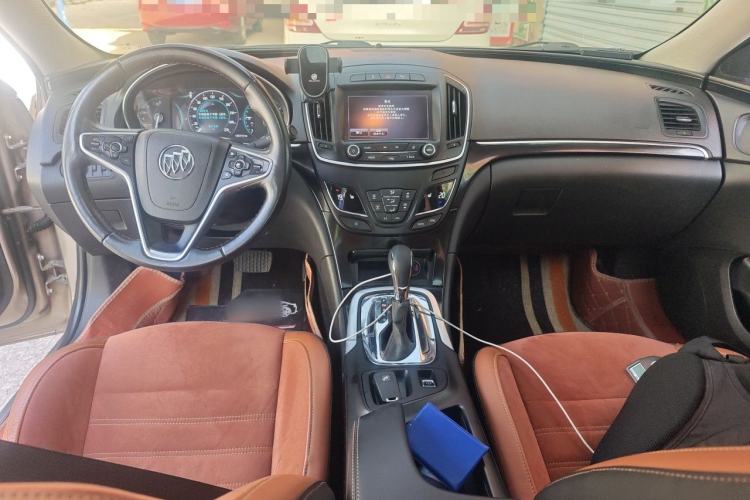 Used Buick Regal 2015 1.6T Elite Tech Model Center Console
