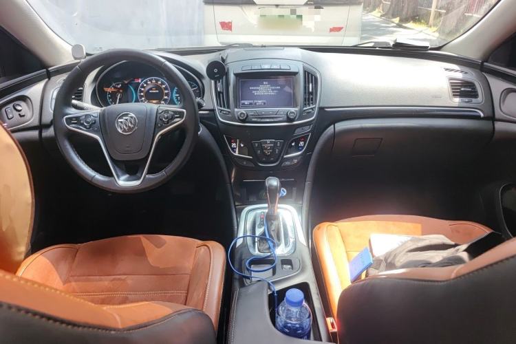 Used Buick Regal 2015 1.6T Elite Tech Model Center Console