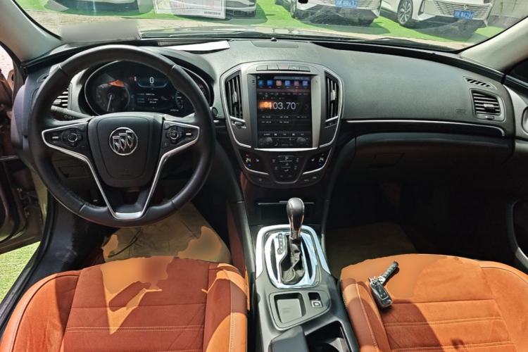 Used Buick Regal 2015 1.6T Elite Tech Model Center Console