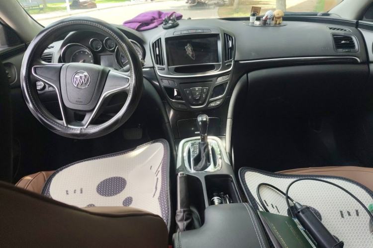 Used Buick Regal 2015 1.6T Leading Technology Model Center Console