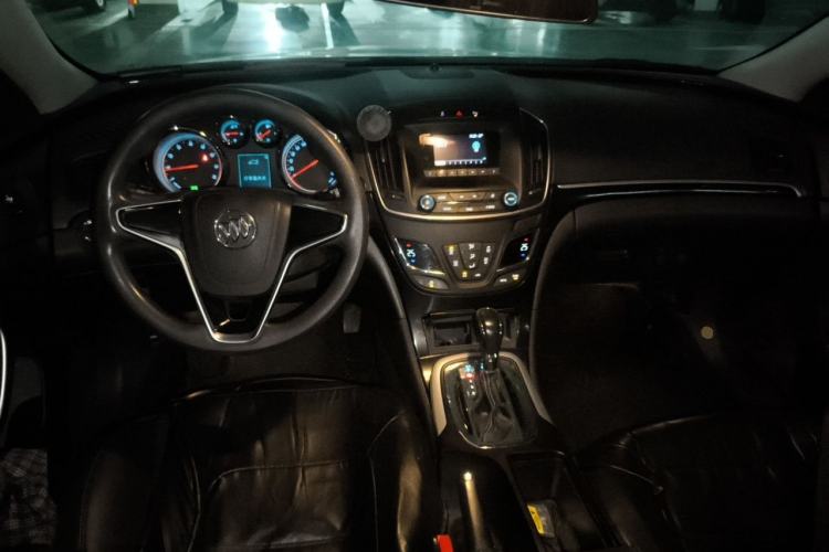 Used Buick Regal 2015 1.6T Leading Technology Model Center Console