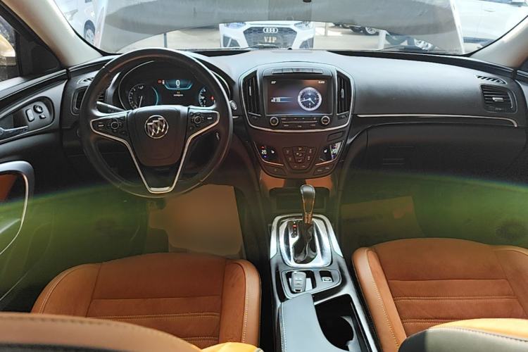 Used Buick Regal 2015 1.6T Elite Tech Model Center Console