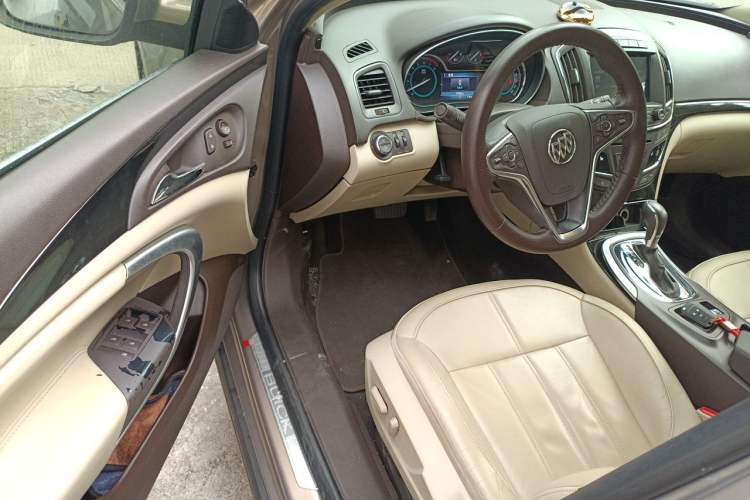 Used Buick Regal 2015 2.0L Elite Fashion Edition Driver Seat