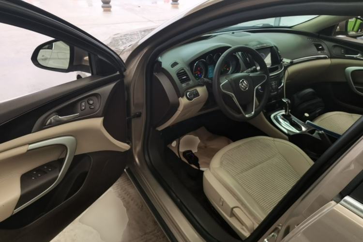 Used Buick Regal 2015 2.0L Leading Fashion Edition Driver Seat