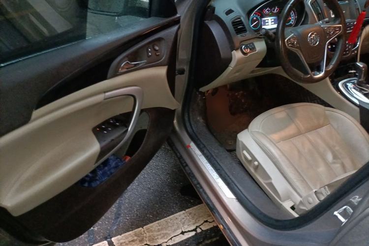 Used Buick Regal 2015 2.0L Elite Fashion Edition Driver Seat