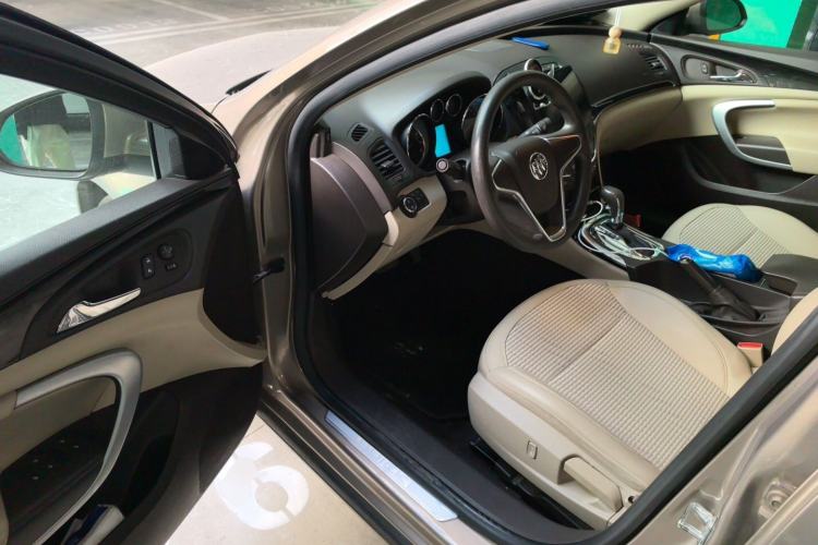 Used Buick Regal 2015 2.0L Leading Fashion Edition Driver Seat