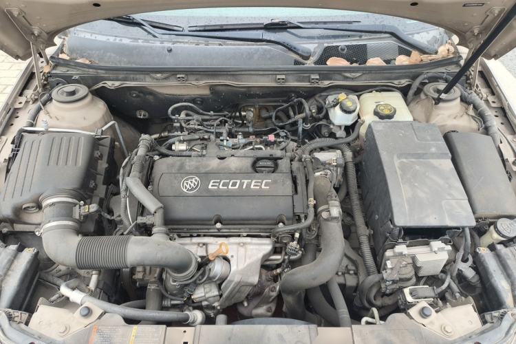 Used Buick Regal 2015 1.6T Elite Tech Model Engine Bay