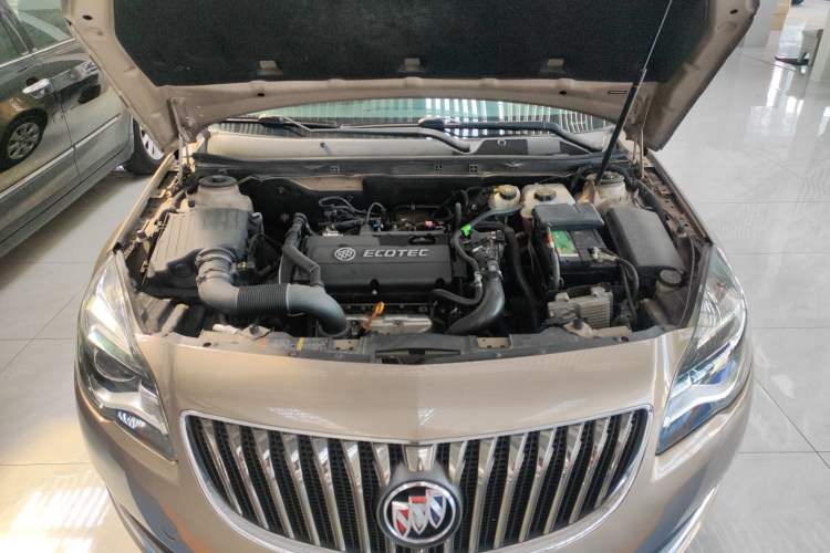 Used Buick Regal 2015 1.6T Leading Technology Model Engine Bay