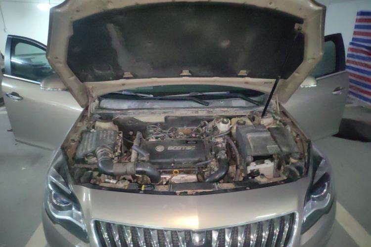 Used Buick Regal 2015 1.6T Elite Tech Model Engine Bay