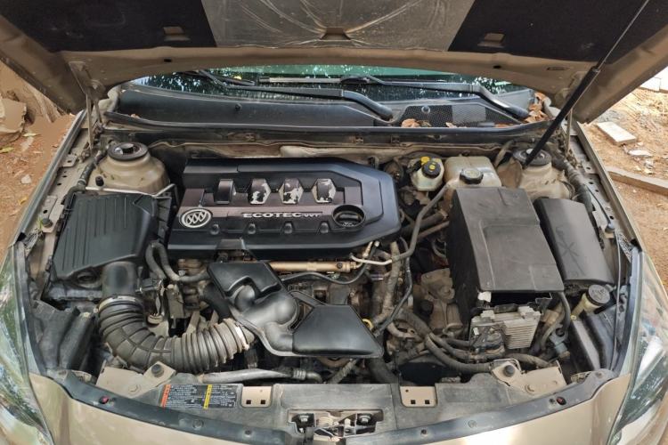 Used Buick Regal 2015 2.0L Leading Fashion Edition Engine Bay