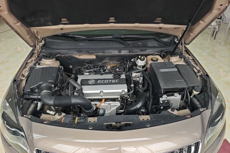 Used Buick Regal 2015 1.6T Leading Technology Model Engine Bay