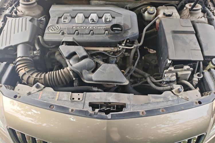 Used Buick Regal 2015 2.0L Leading Fashion Edition Engine Bay