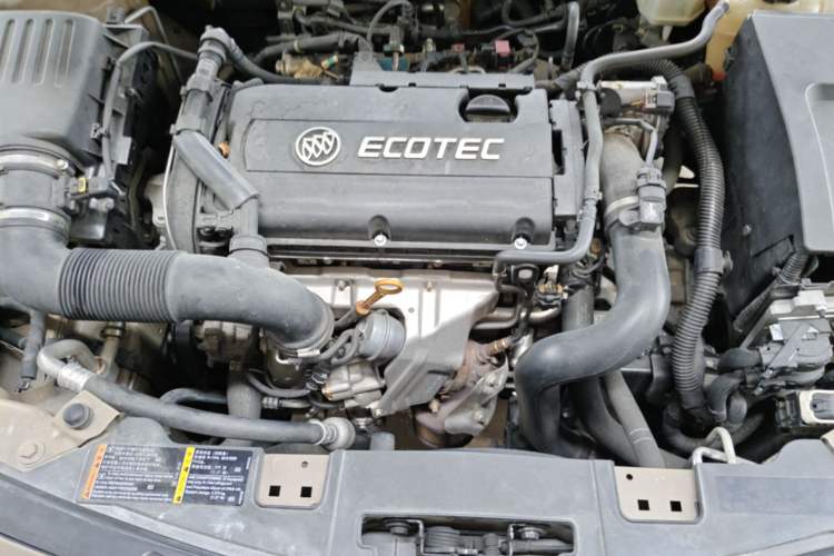 Used Buick Regal 2015 1.6T Elite Tech Model Engine Bay