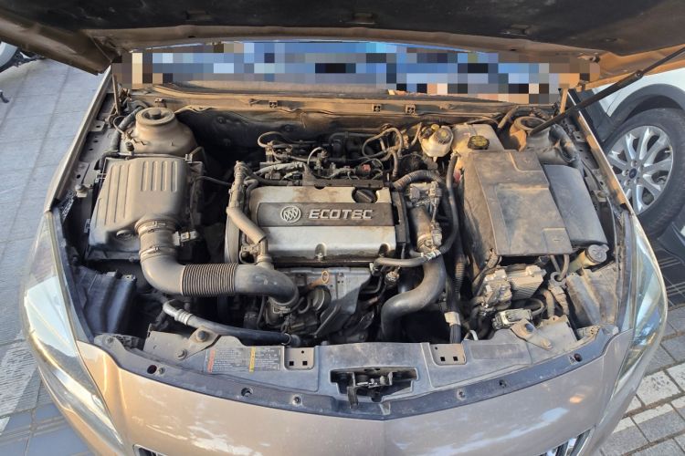 Used Buick Regal 2015 1.6T Elite Tech Model Engine Bay