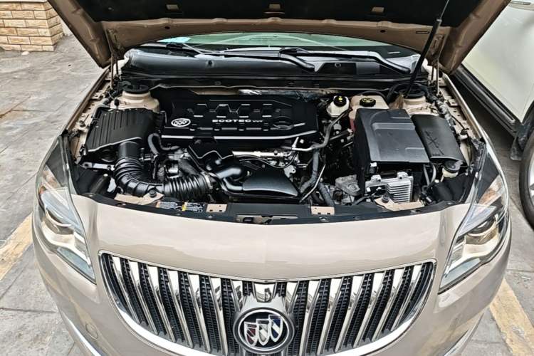 Used Buick Regal 2015 2.0L Leading Fashion Edition Engine Bay