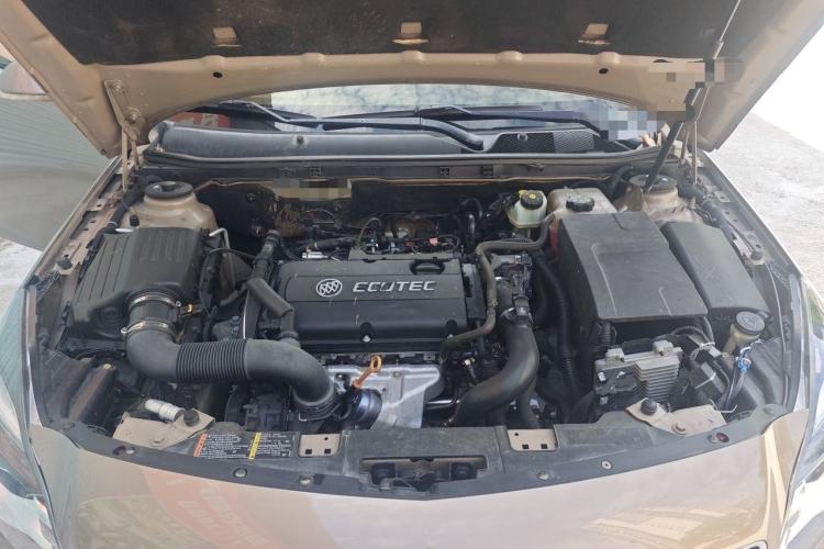 Used Buick Regal 2015 1.6T Elite Tech Model Engine Bay