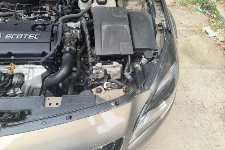 Used Buick Regal 2015 1.6T Leading Technology Model Engine Bay Left