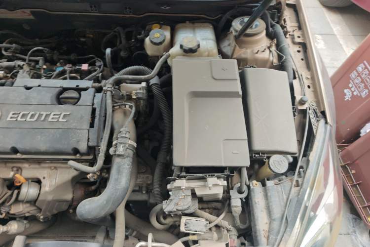 Used Buick Regal 2015 1.6T Elite Tech Model Engine Bay Left