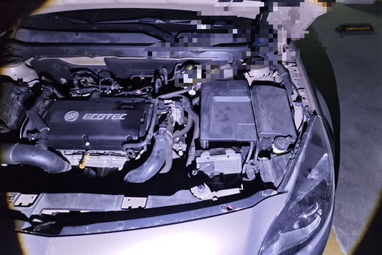 Used Buick Regal 2015 1.6T Leading Technology Model Engine Bay Left