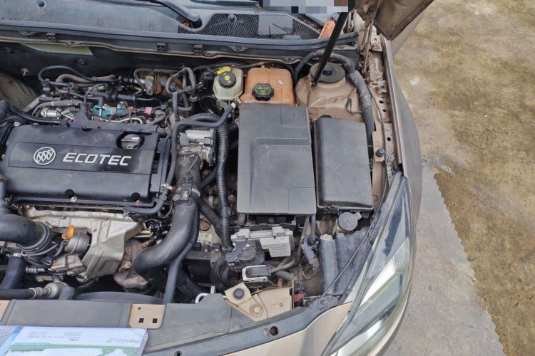 Used Buick Regal 2015 1.6T Leading Technology Model Engine Bay Left