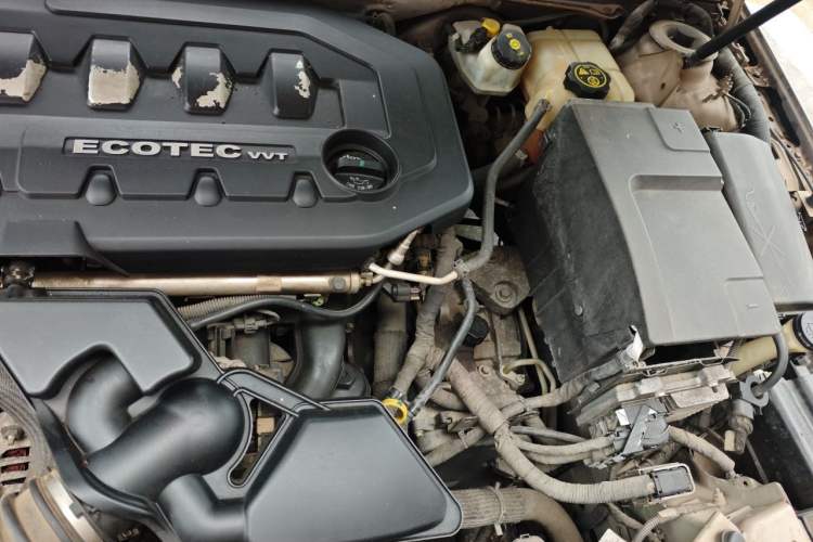 Used Buick Regal 2015 2.0L Leading Fashion Edition Engine Bay Left